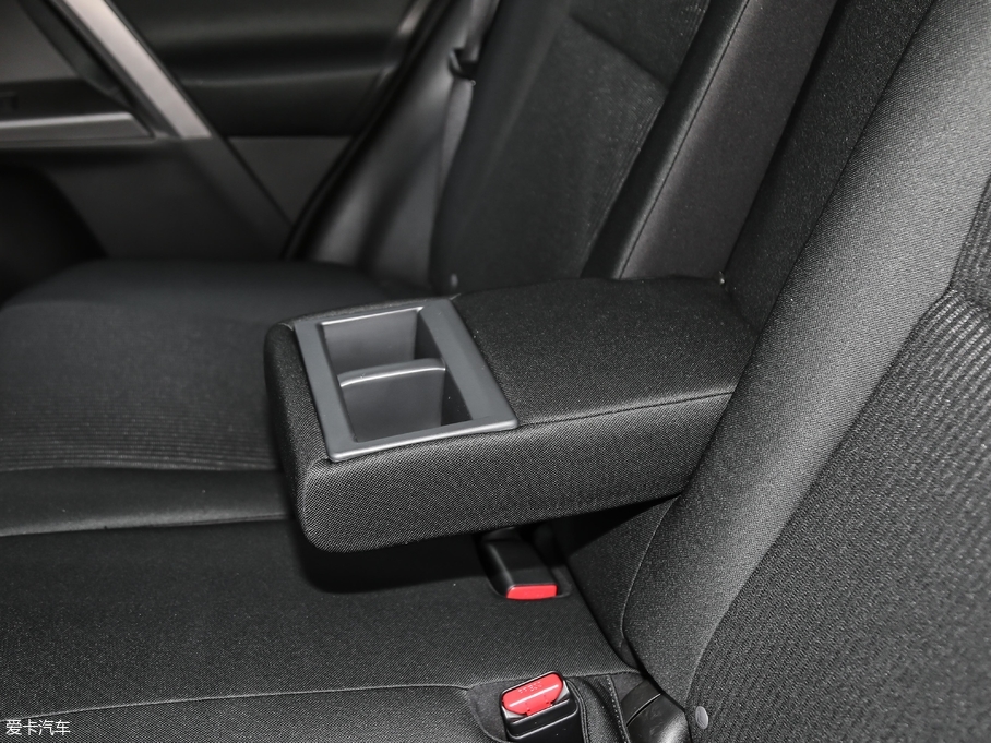 2018RAV4s 2.0L CVTLX