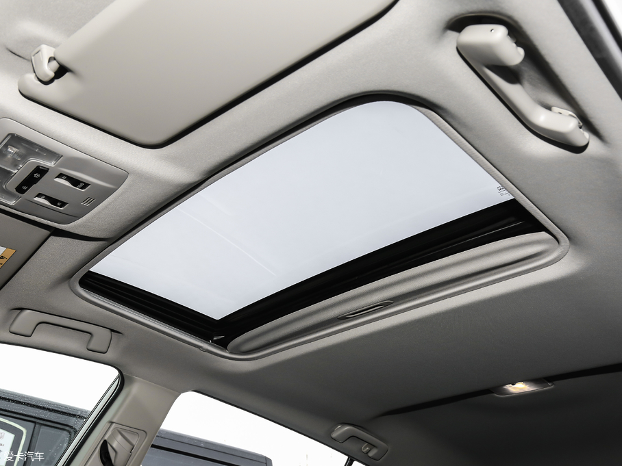 2018RAV4s 2.0L CVTLX