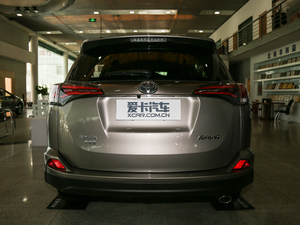 2016款2.0L CVT两驱风尚版 整体外观