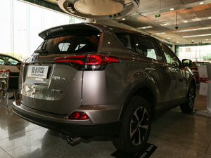 2016款2.0L CVT两驱风尚版 整体外观