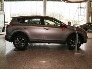 2016款2.0L CVT两驱风尚版 整体外观