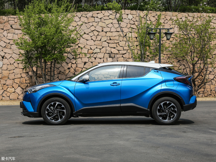 2018���ȝ�IZOA 2.0L ���Ű�