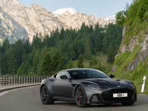 2019Superleggera Coupe w^