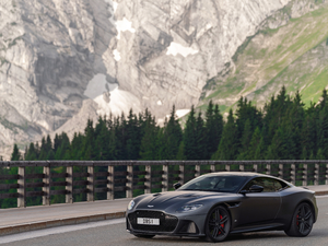 2019Superleggera Coupe w^