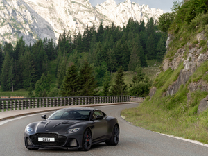 2019Superleggera Coupe w^