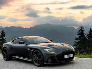 2019Superleggera Coupe w^