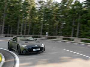 2019Superleggera Coupe w^