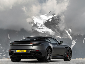 2019Superleggera Coupe w^