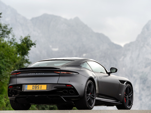 2019Superleggera Coupe w^