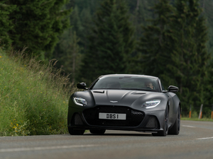 2019Superleggera Coupe w^