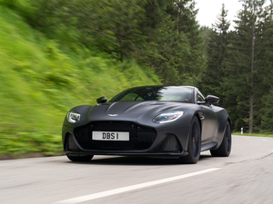 2019Superleggera Coupe w^