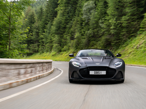 2019Superleggera Coupe w^