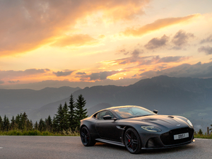 2019Superleggera Coupe w^