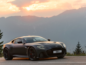 2019Superleggera Coupe w^