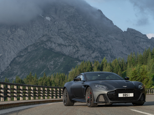 2019Superleggera Coupe w^