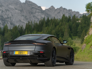 2019Superleggera Coupe w^