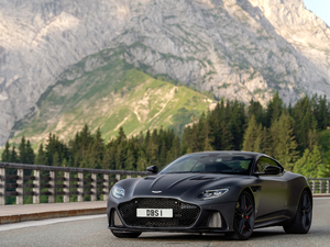 2019Superleggera Coupe w^