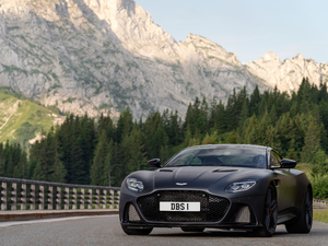 2019Superleggera Coupe w^