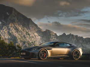 2019Superleggera Coupe w^