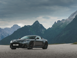 2019Superleggera Coupe w^