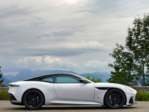 2019Superleggera Coupe w^