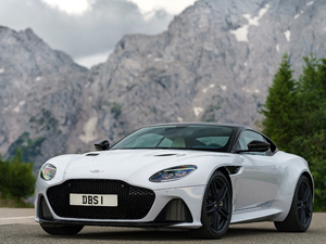 2019Superleggera Coupe w^