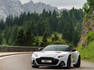 2019Superleggera Coupe w^