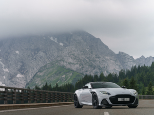 2019Superleggera Coupe w^