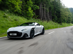 2019Superleggera Coupe w^