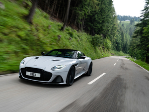 2019Superleggera Coupe w^