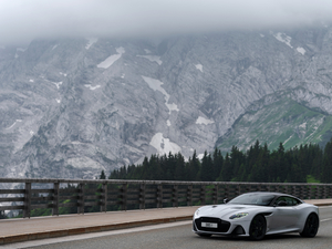 2019Superleggera Coupe w^