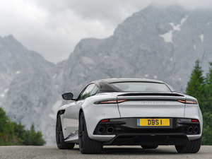 2019Superleggera Coupe w^