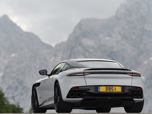 2019Superleggera Coupe w^