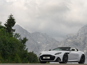 2019Superleggera Coupe w^