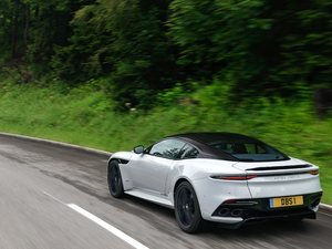 2019Superleggera Coupe w^