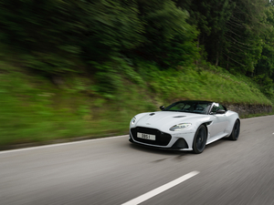 2019Superleggera Coupe w^