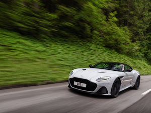 2019Superleggera Coupe w^