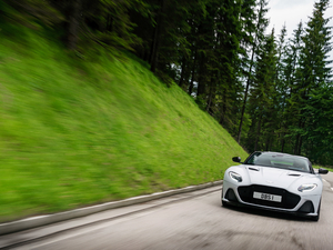 2019Superleggera Coupe w^