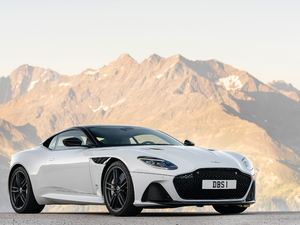 2019Superleggera Coupe w^