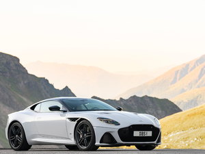 2019Superleggera Coupe w^