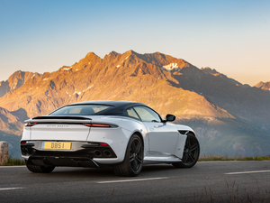 2019Superleggera Coupe w^