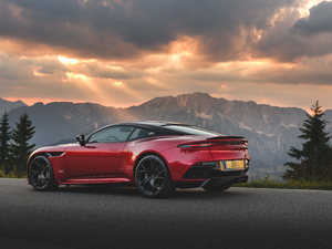 2019Superleggera Coupe w^