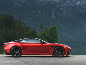 2019Superleggera Coupe w^