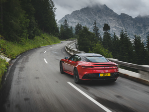 2019Superleggera Coupe w^