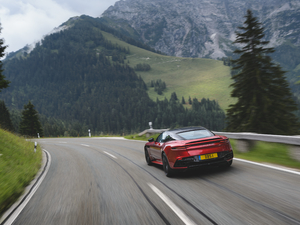 2019Superleggera Coupe w^