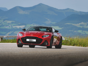 2019Superleggera Coupe w^