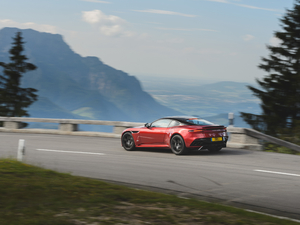 2019Superleggera Coupe w^