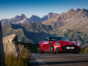 2019Superleggera Coupe w^