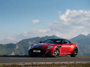 2019Superleggera Coupe w^