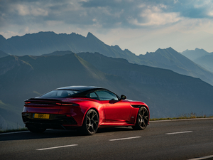 2019Superleggera Coupe w^